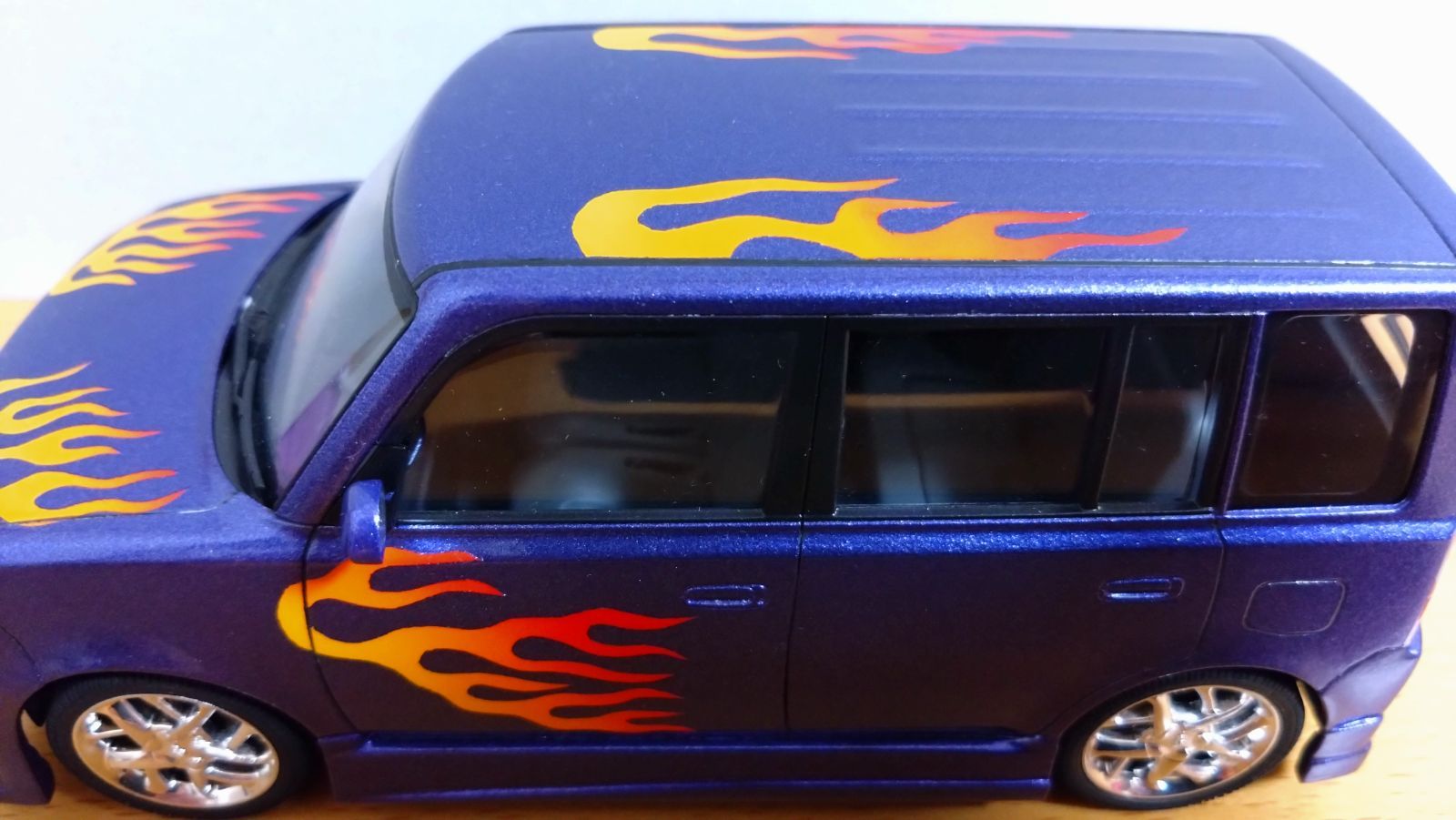 タミヤ 1/24 トヨタ bB【プラモデル完成品】 - メルカリ