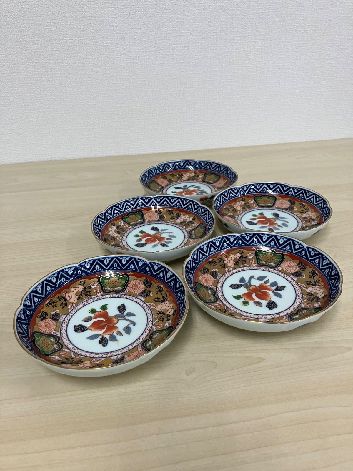 \"極錦金彩古伊万里\"有田焼　日肥其泉　陶磁器 皿 5枚セット 有田焼 賞美堂 其泉 極錦金彩古伊万里様式銘々皿揃15cm5枚組 得