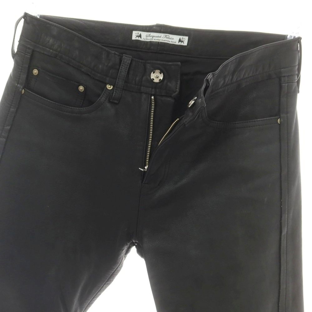 サスクワァッチファブリックス fabrix. カウレザー 5ポケットパンツ ブラック サイズS メンズ