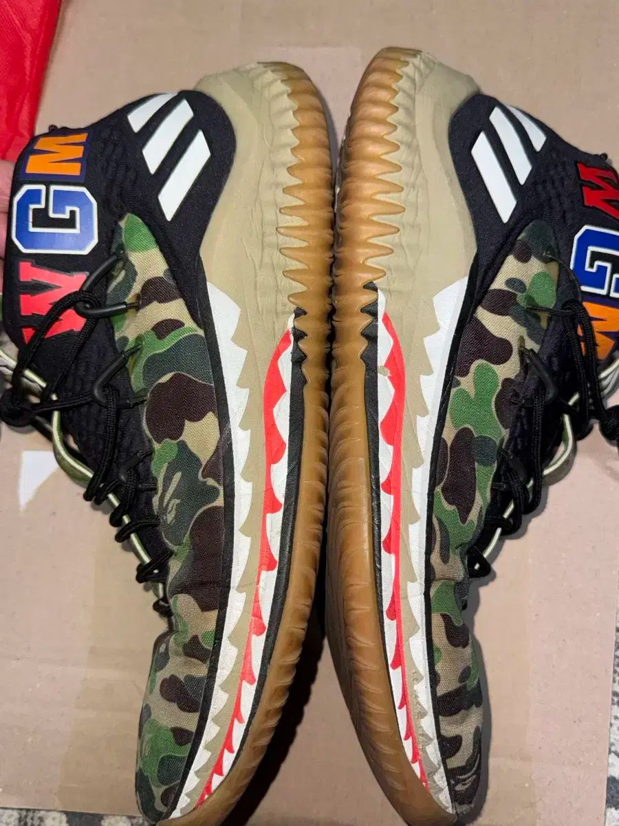 ア ベイシング エイプ×アディダスゴルフ☆カモウィンド