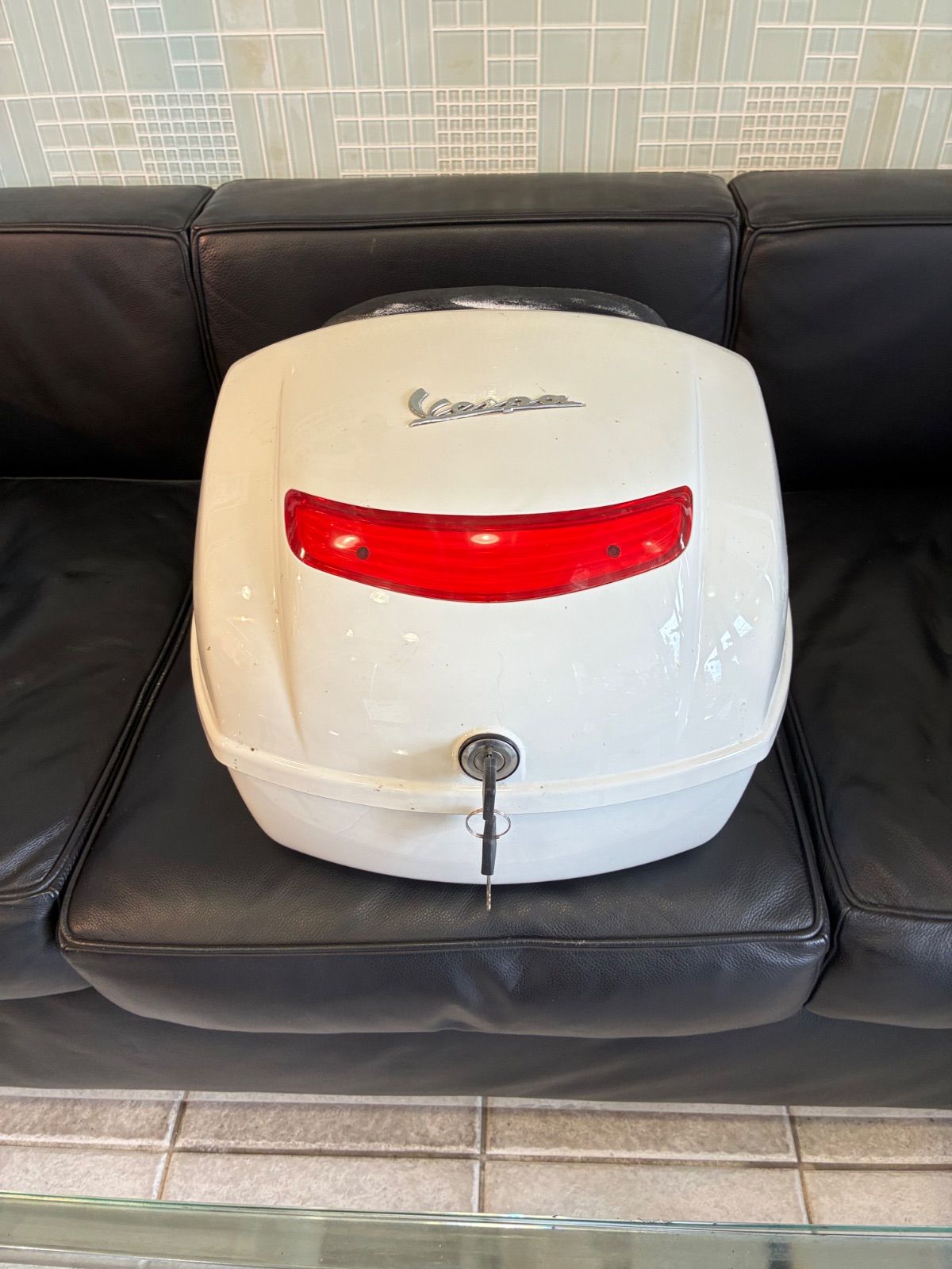 ベスパ純正LX用トップボックス