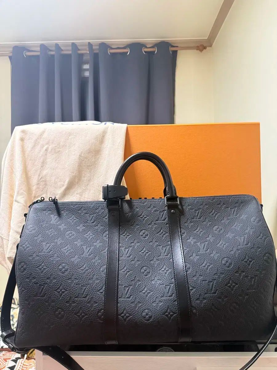 ✳︎ハンドメイド✳︎恐竜柄 グレー コップ袋 マスク入れなどにも