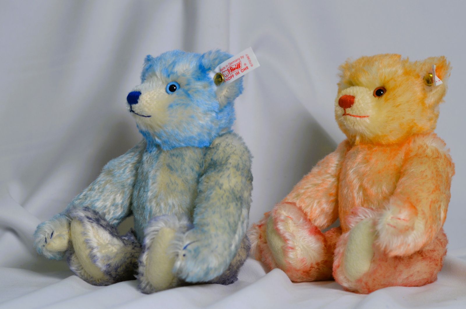 シュタイフ ティディベア Hello 2000 Good-Bye 1999 Steiff Animal 670367 Hello 2000 Good Bye 1999 Teddy Bears