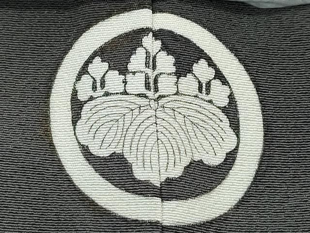 色紋付