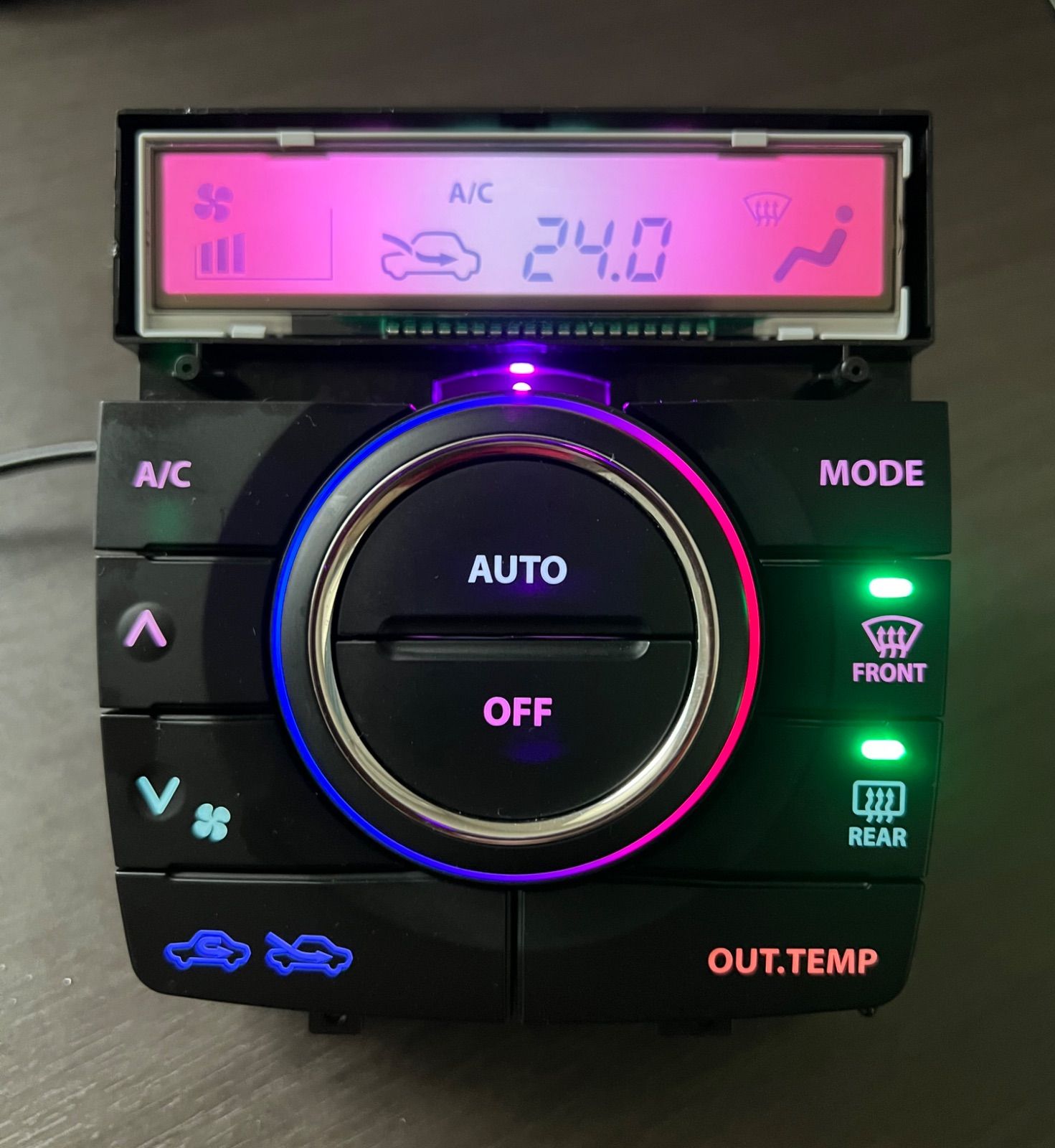 M900A ルーミー　エアコンスイッチLED打ち替え品 ６色オーダーOK⭐️ 限定版 M900A ルーミー 6色 LED打ち替え品 エアコンスイッチ
