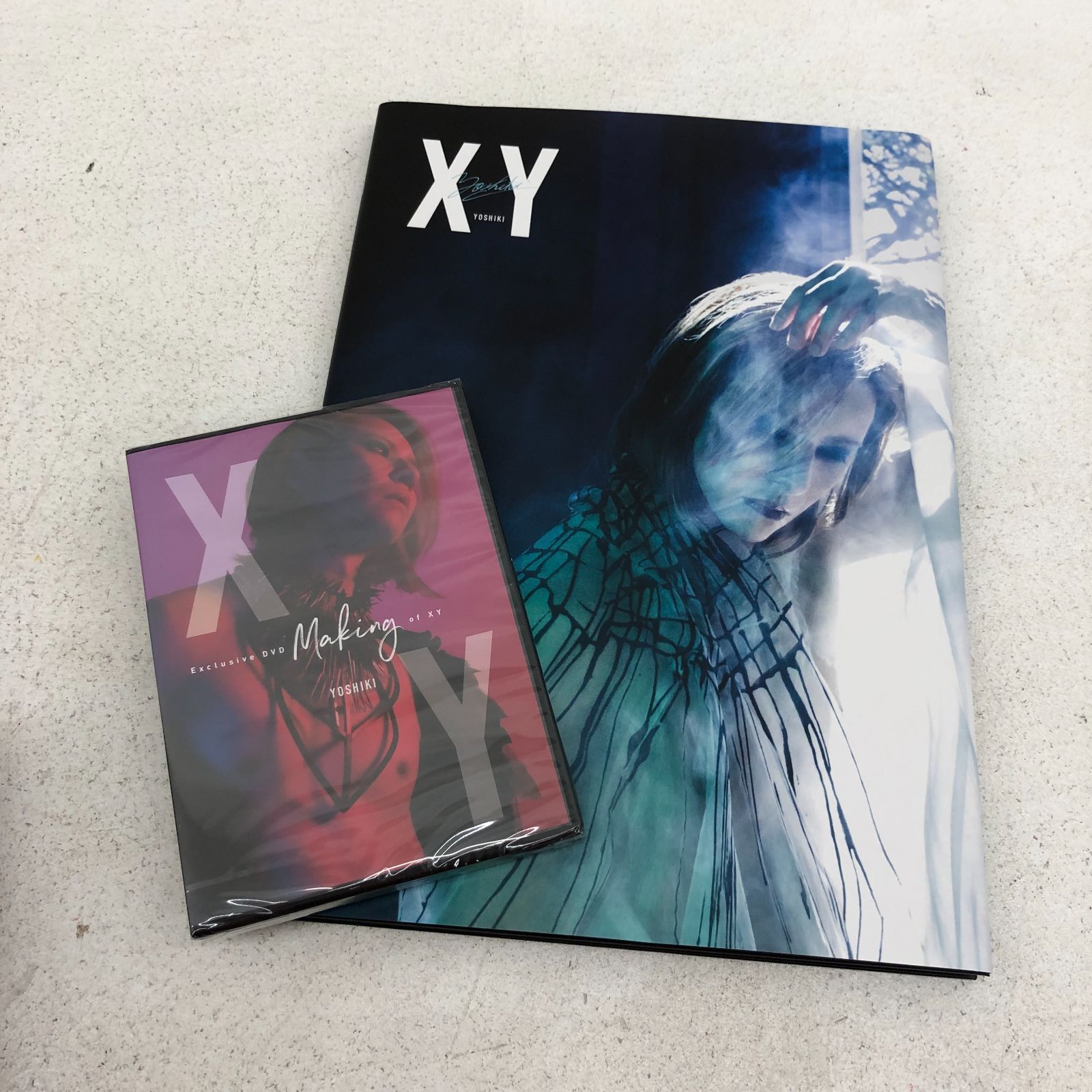 瀬戸店】YOSHIKI XY写真集【353-0062】 - メルカリ