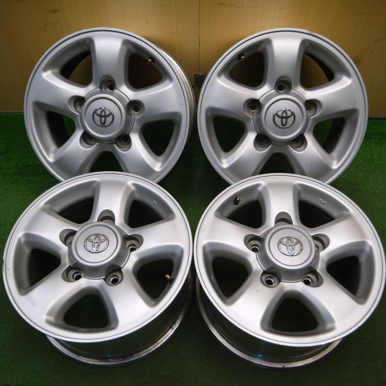 [送料無料] 4本価格トヨタ ランクル 100 純正 ホイール 16インチ ランドクルーザー 16×8JJ PCD150/5H5012211Hホ