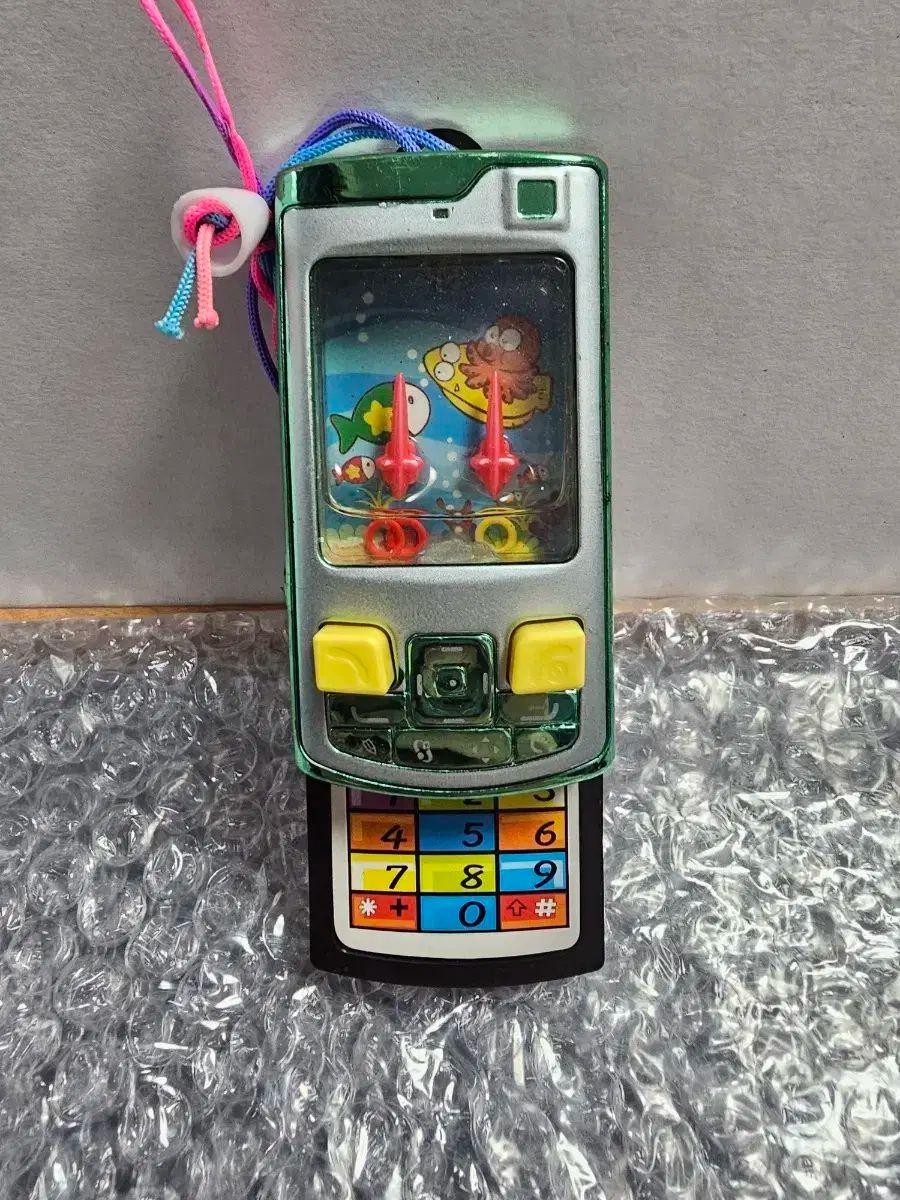 レトロ文具 レトロ スライド スマートフォン ホルダー 魚ゲーム キーホルダー