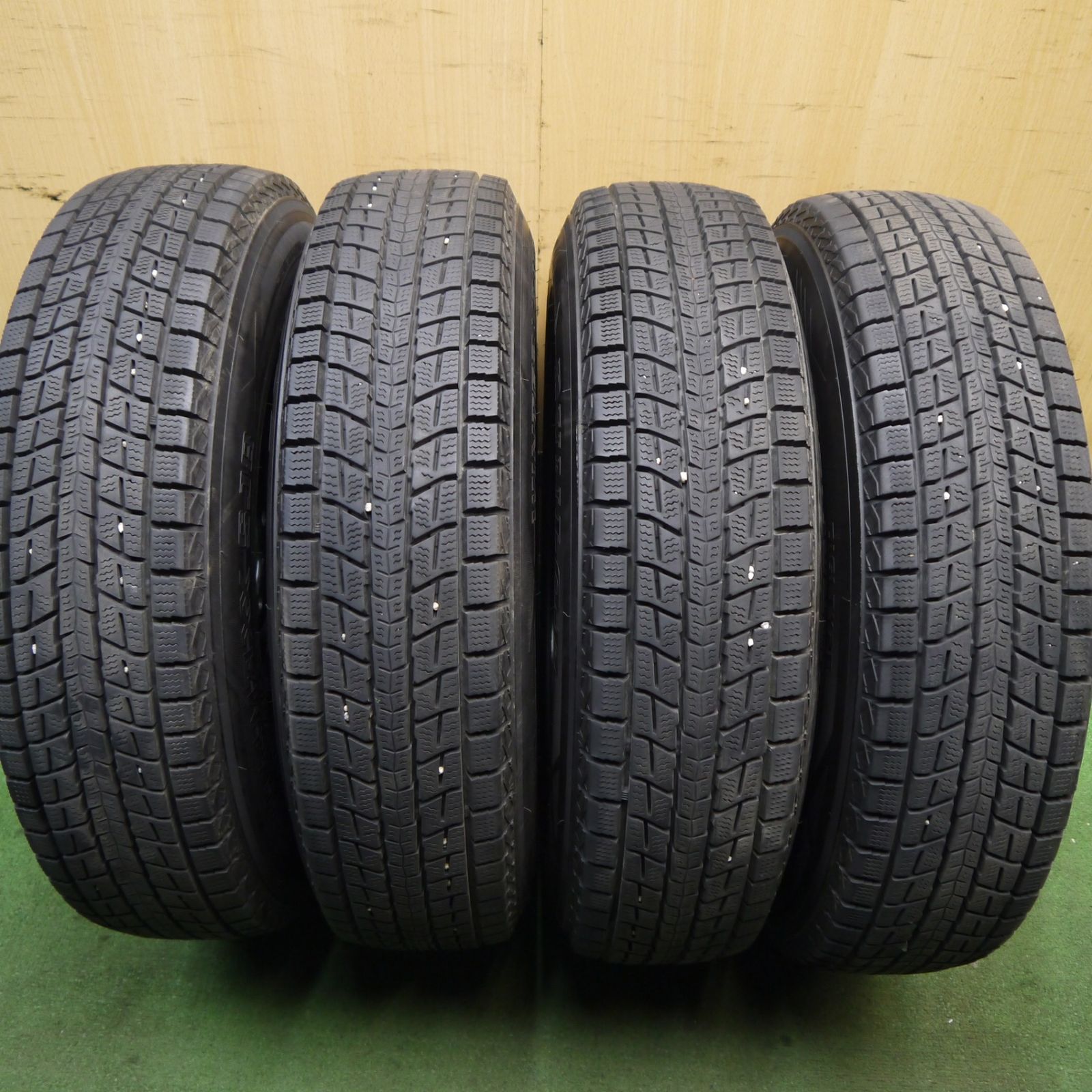 バリ山 スタッドレス 215/45r17 ダンロップ ウインターマックス 2本