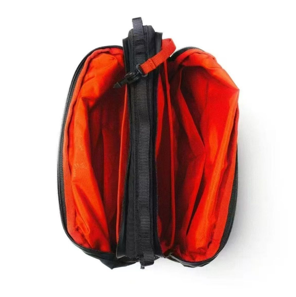 topologie ボトルサコッシュ ラージ ストラップ付き ブラック