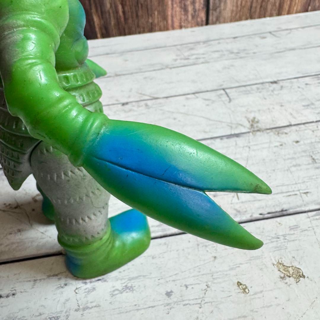 ブルマァク バルタン星人 ソフビ 当時物 初代ウルトラマン 円谷