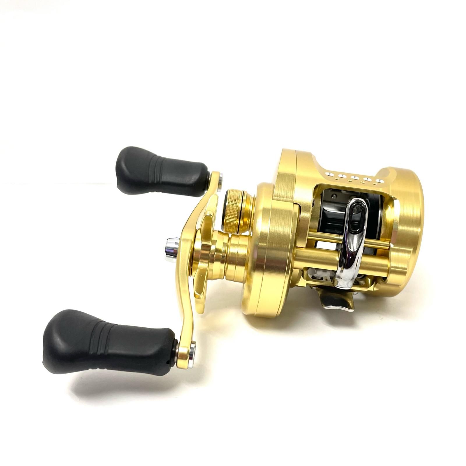 廃番 新品 シマノ 18' カルカッタ コンクエスト 400 右ハンドル 18