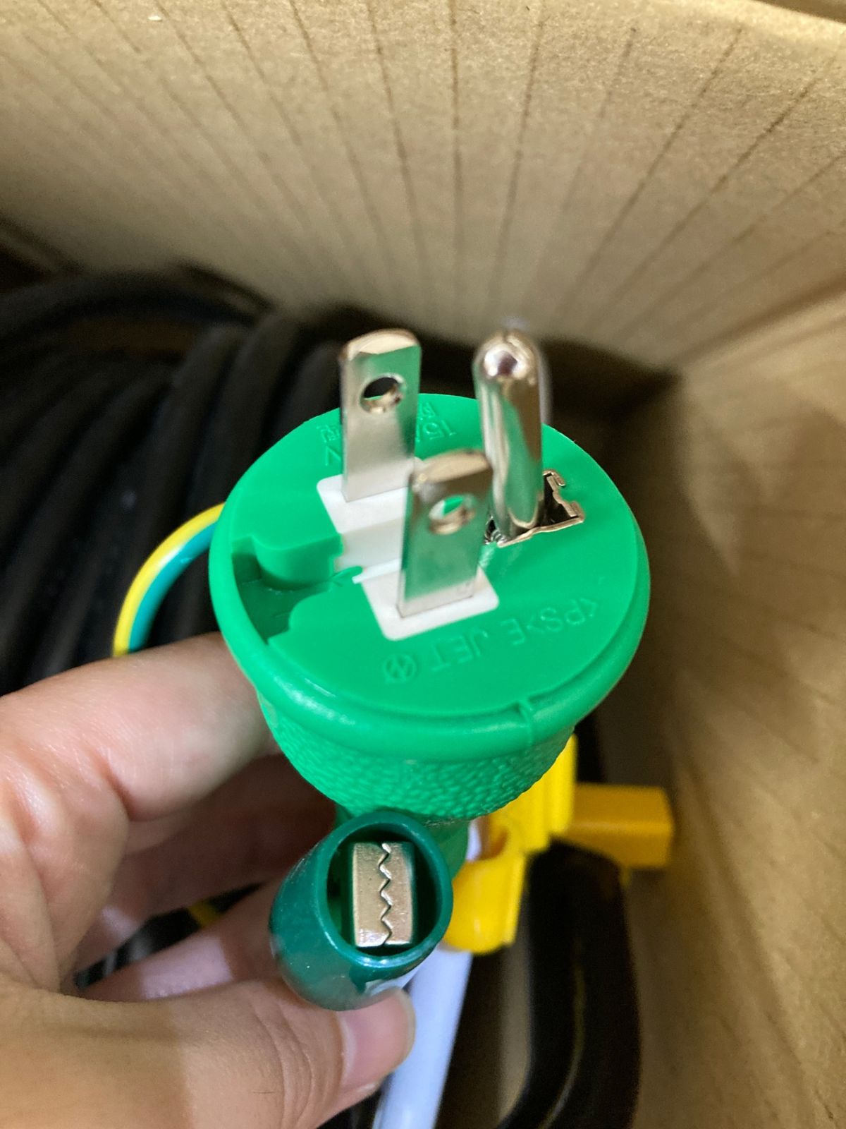 防雨 防じんコードリール