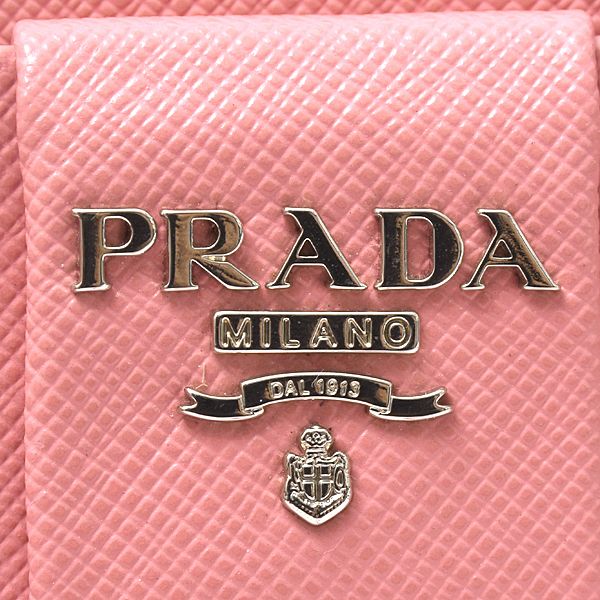 プラダ バッグ レディース ミニショルダーバッグ 小型サイズ コンパクト サフィアーノレザー ピンク PRADA 1NF674 DECORATOM_COM_BR