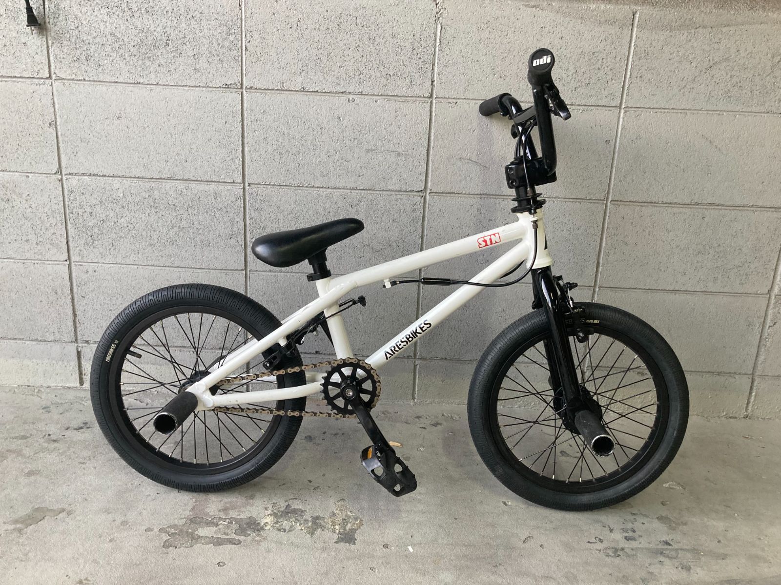 ARESBIKES STN 16インチBMX アーレスバイクス キッズ | ochge.org