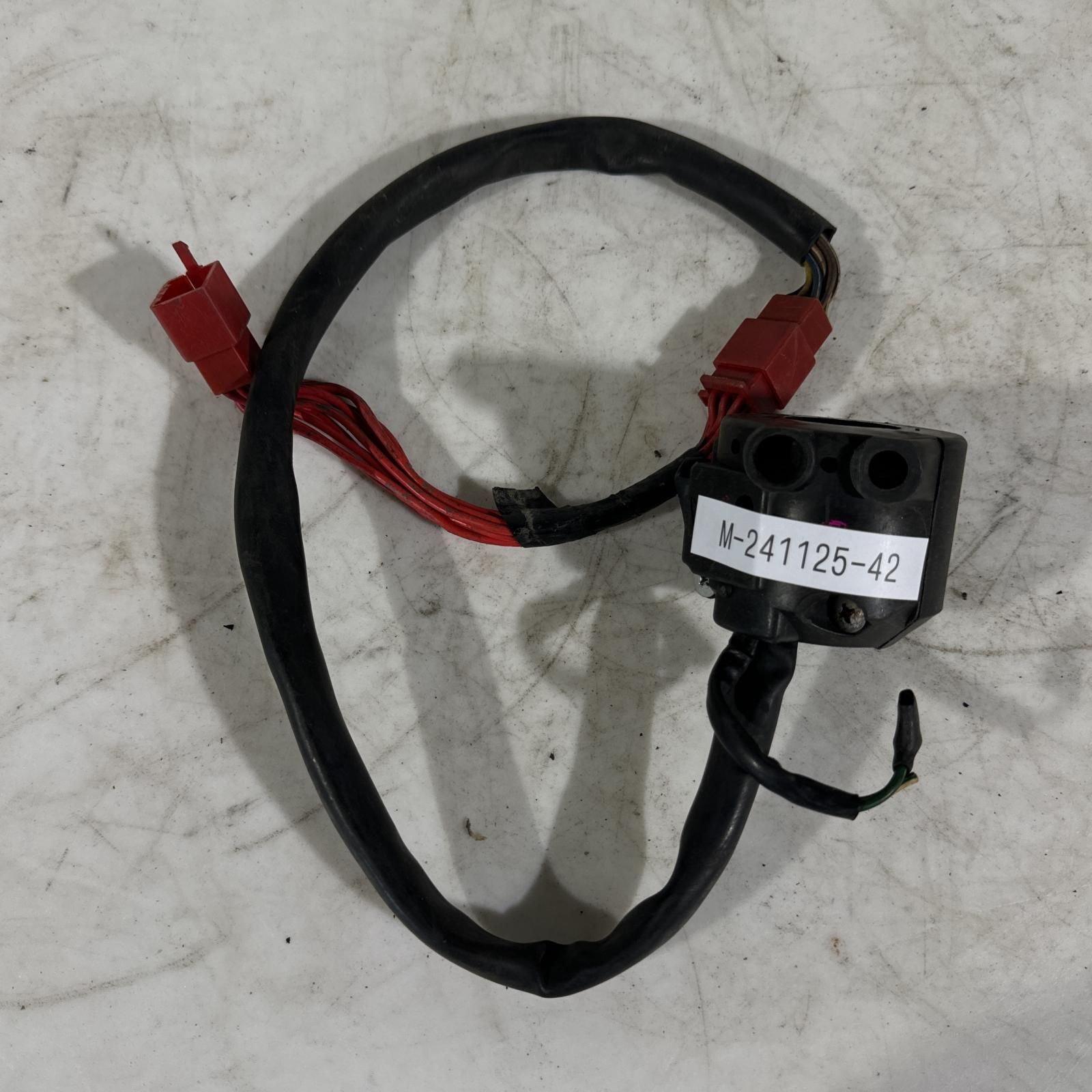 CBR400F CBR400F☆ハンドルスイッチ 左 チョークワイヤー☆NC17-1005