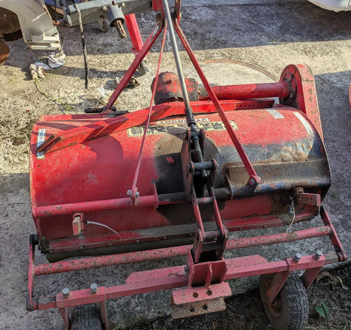 鹿児島発 文明式トラクター用つる切り機KT-1000T