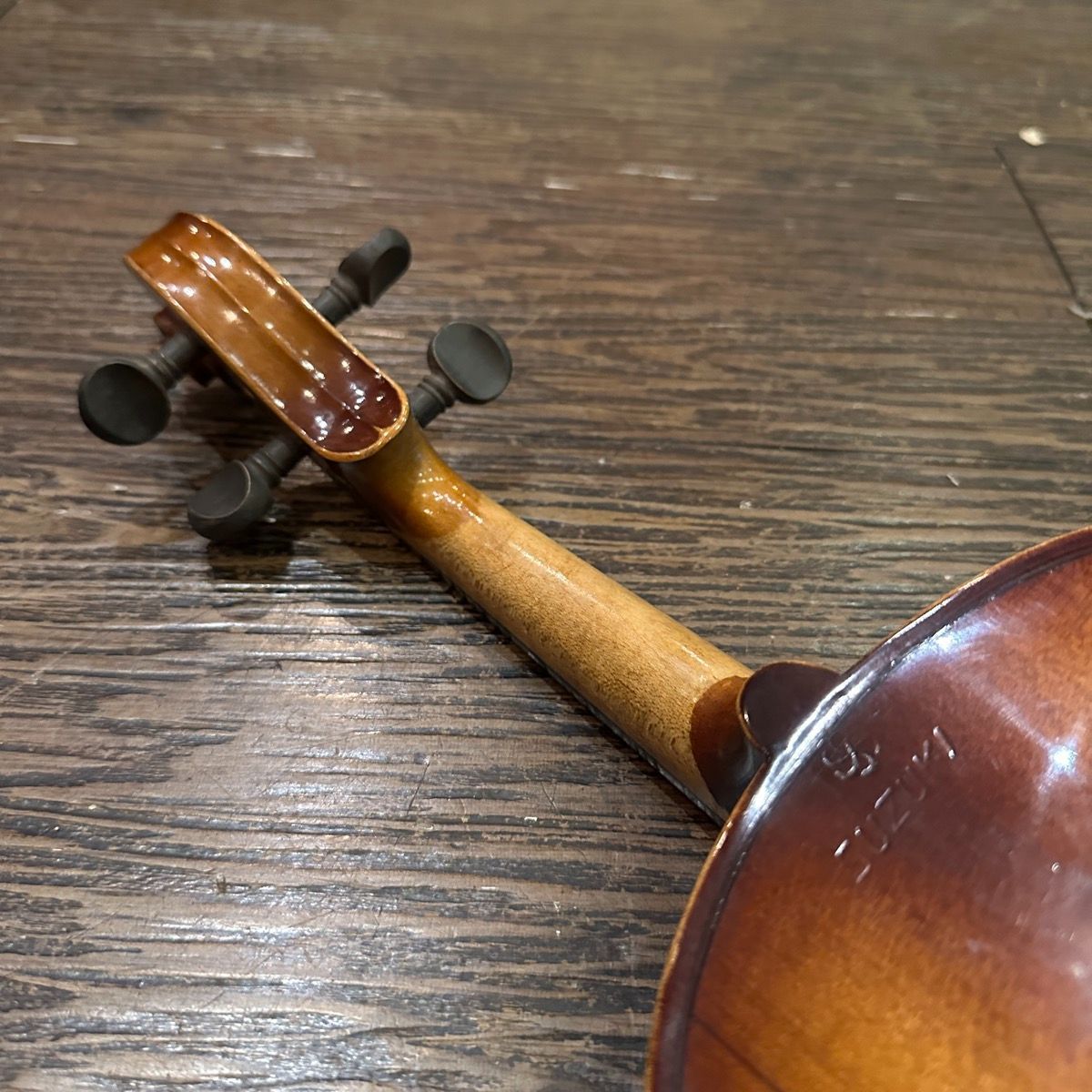 スズキバイオリン No.102 1969 1/2 弓 ハードケース付き【整備品】 SUZUKI バイオリン No.102 1969年 鈴木 1/2 スズキバイオリン No