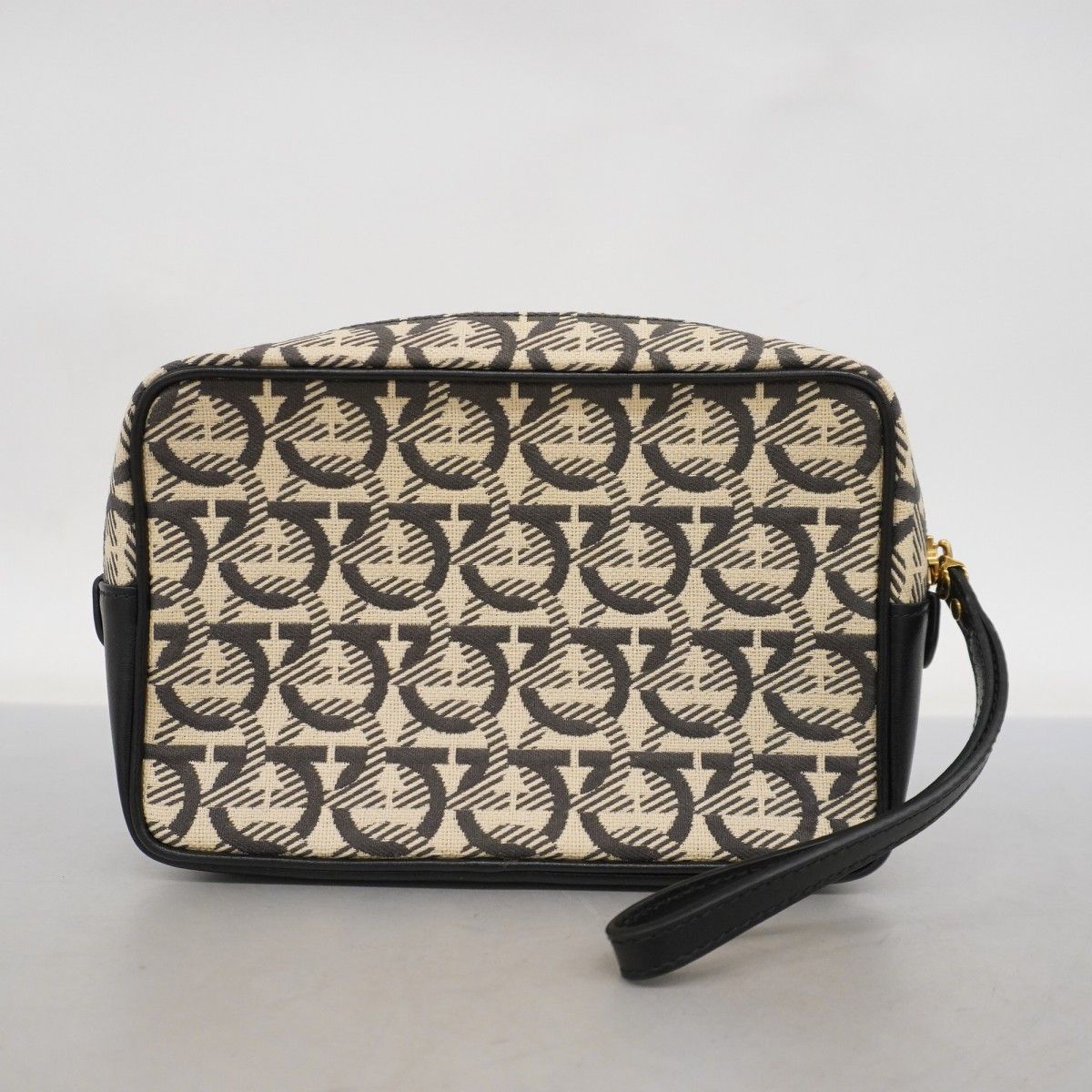 ☆SALE【5ib2561-h】サルヴァトーレフェラガモ ポーチ ガンチーニ  