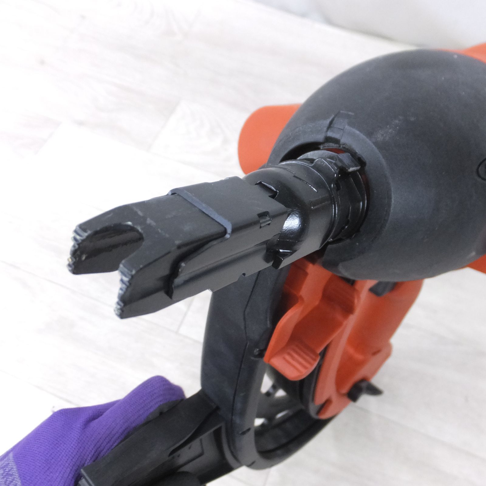 送料無料] 付属品付き◇ヒルティ HILTI ガス式 鋲打機 ガス ネイラ 
