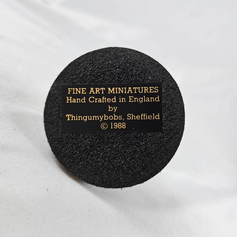 1988年製 英国ヴィンテージ ファインアートミニチュア ラガーマン ガラスドーム付 IMPECCABLEHEALTHCARESERVICES_COM