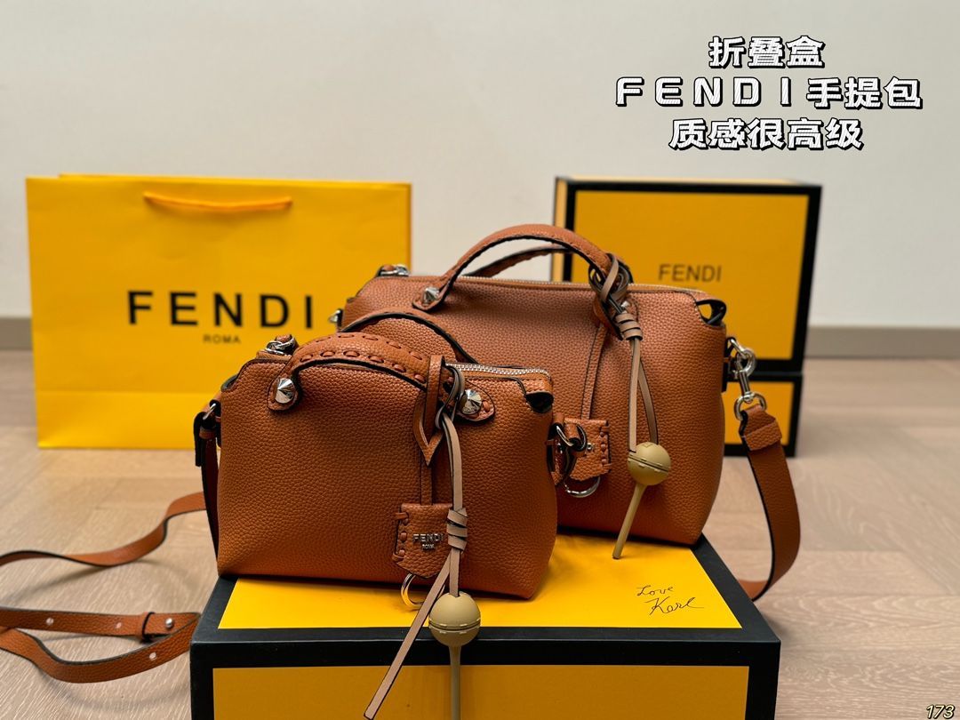 6️⃣カラー¥1400/¥1320折りたたみボックス フェンディFENDI