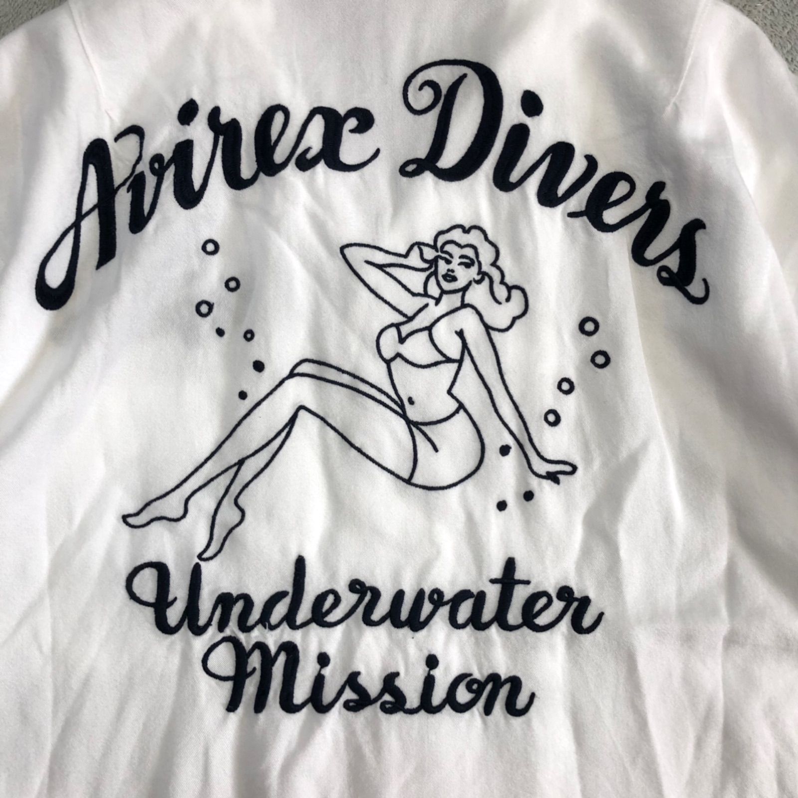 AVIREX ボーリングシャツ セクシー刺繍 AVIREX DIVER ピンナップ AVIREX ボーリングシャツ セクシー刺繍 AVIREX DIVER ピンナップ