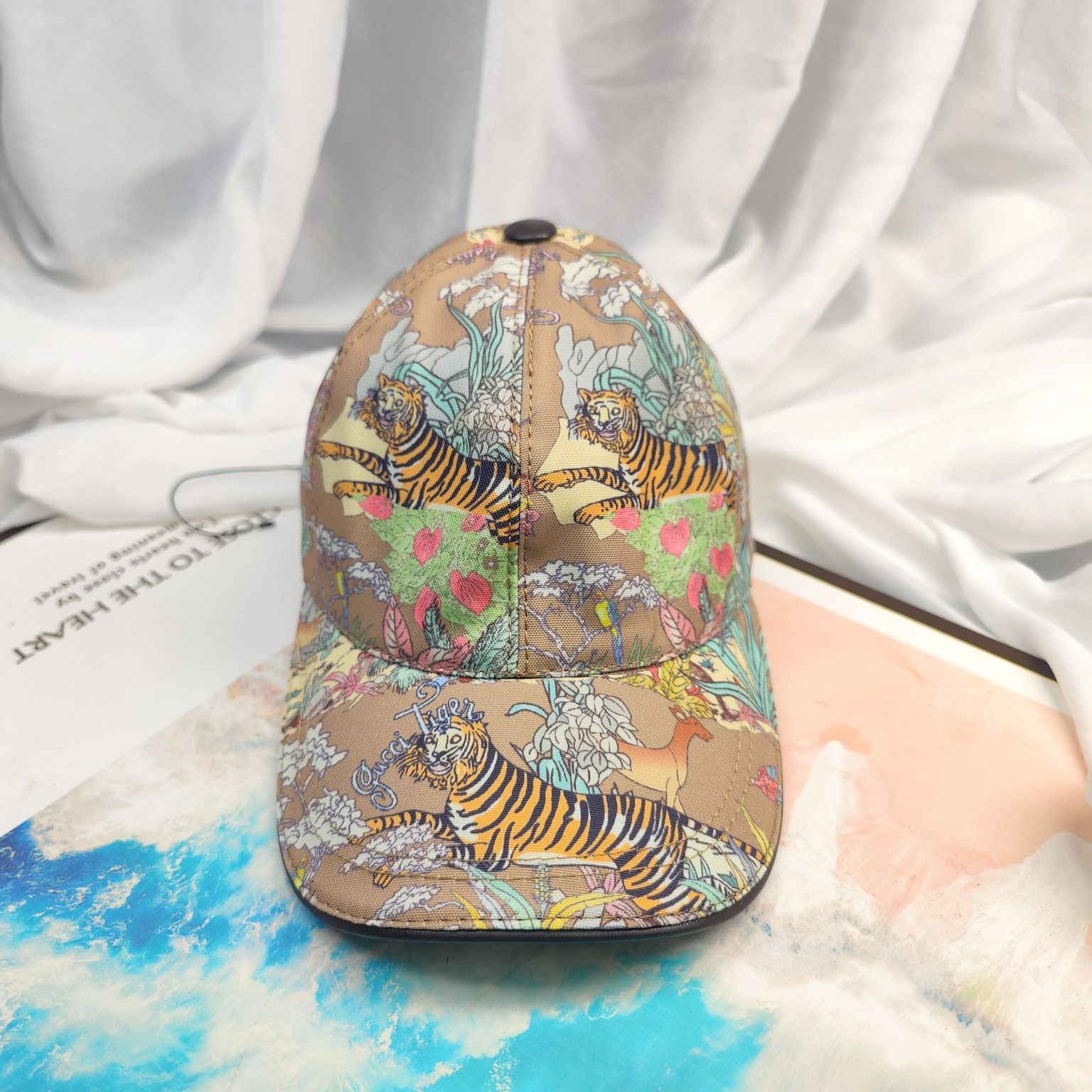極美品】GUCCI グッチ GG タイガー 虎 マルチカラー キャップ 帽子 