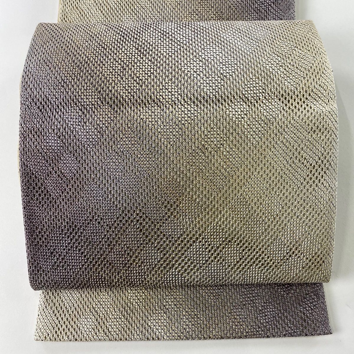 B 幾何学模様 紫色 三角 シック 全通 正絹 洒落帯 カジュアルな袋帯 B 幾何学模様 紫色 三角 シック 全通 正絹 洒落帯 カジュアルな袋帯