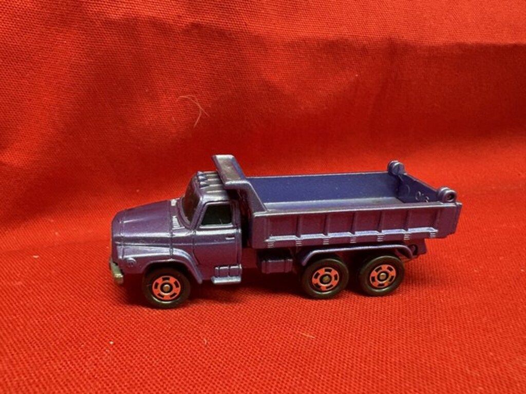 黒箱トミカ ニッサン ディーゼル ダンプトラック 未使用 ミニカーショップ ケンボックス トミカ 黒箱☆16☆日産