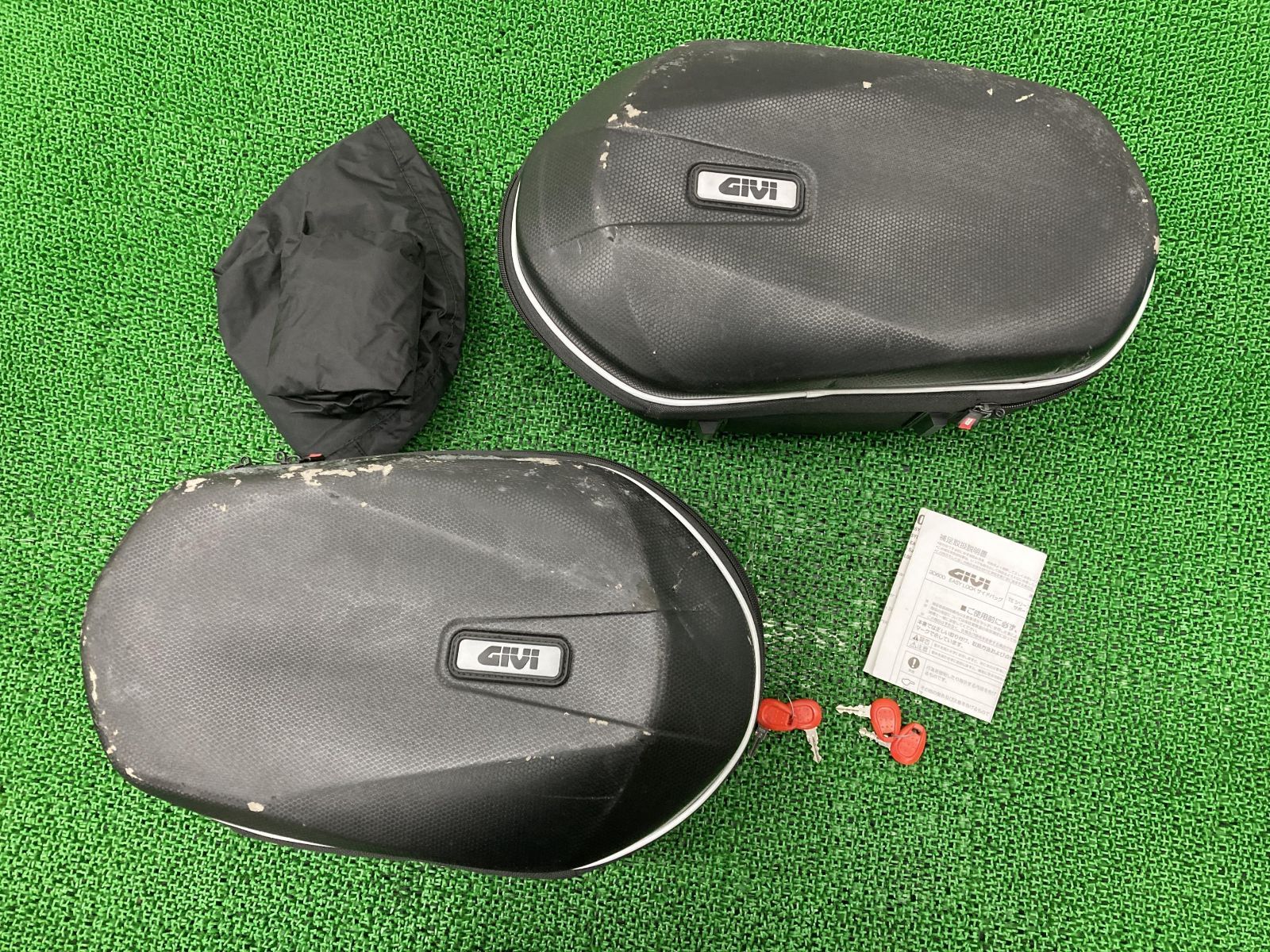 GIVI製 サイドバッグ 左右 黒 社外 中古 バイク 部品 ジビ サイド