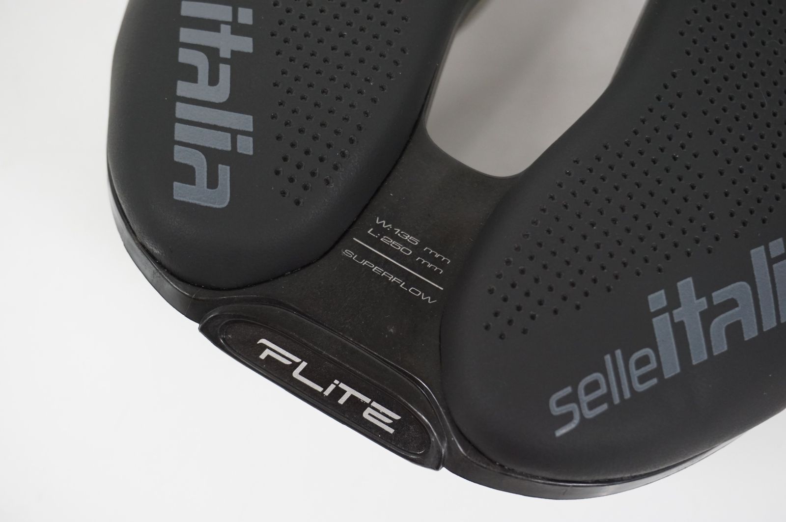 SELLE ITALIA 「セライタリア」 FLITE BOOST Ti316レール サドル / バイチャリ大宮店