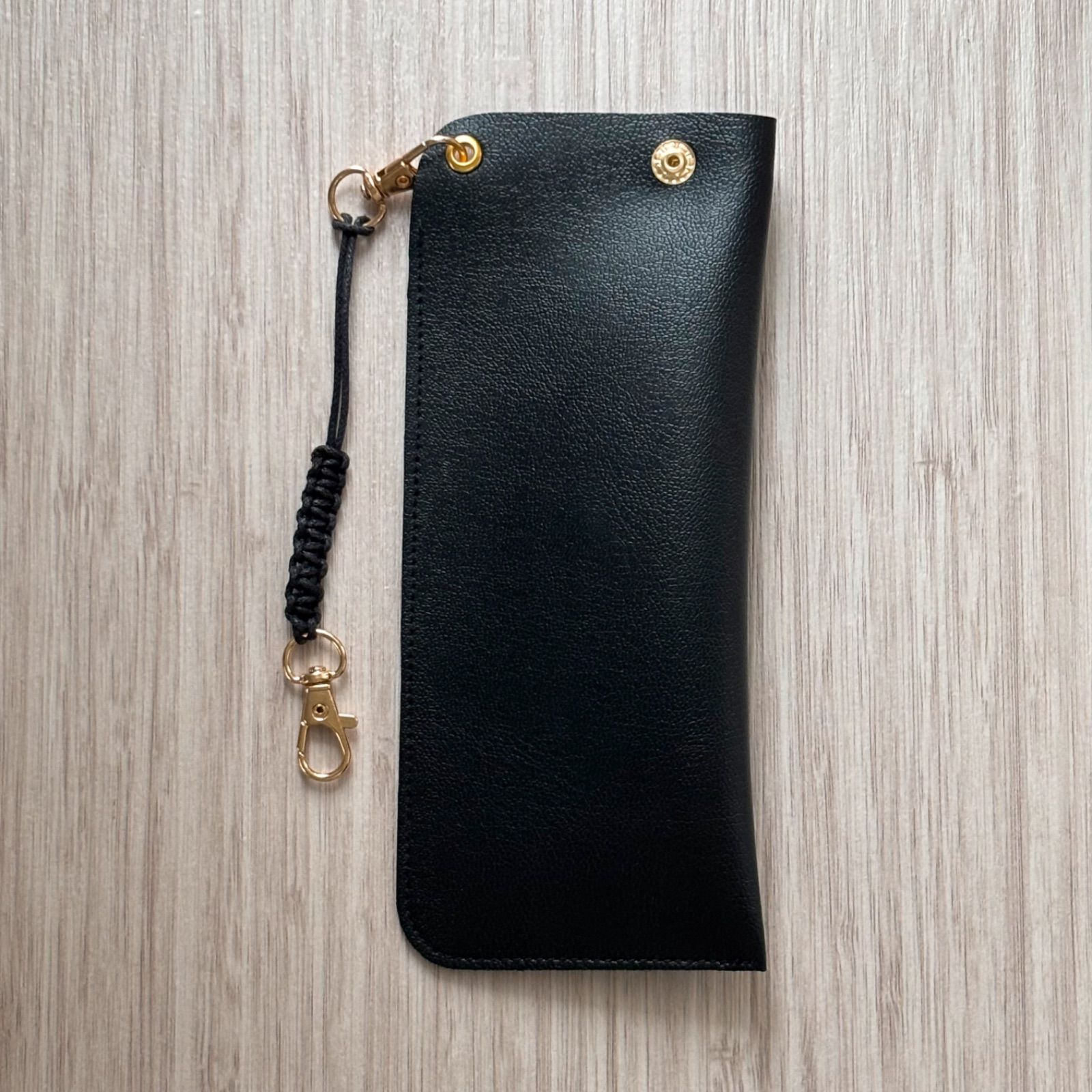 スリム 眼鏡ケース PUレザー ブラック キーホルダー 吊り下げ 持ち運び  