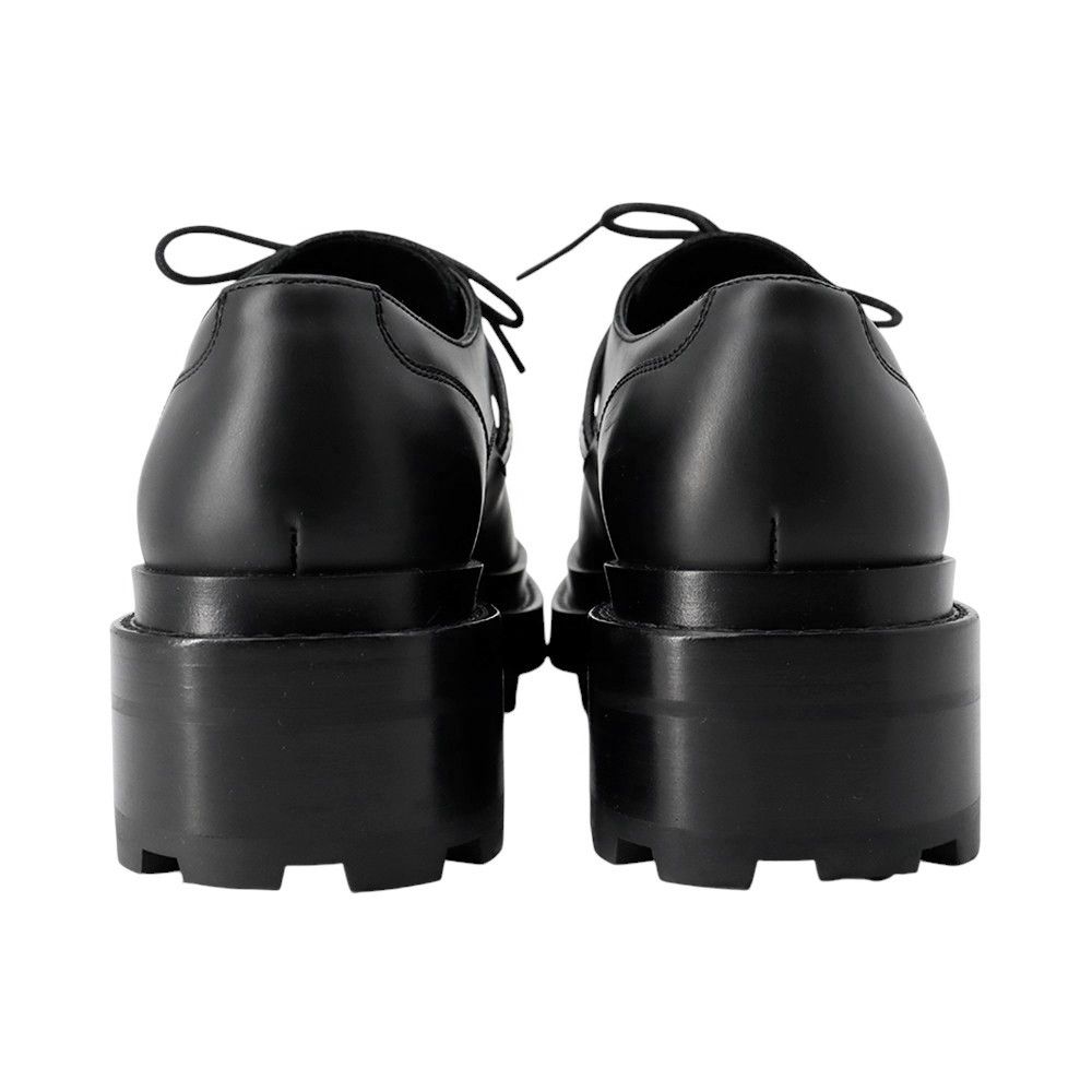 ダービー ファースト