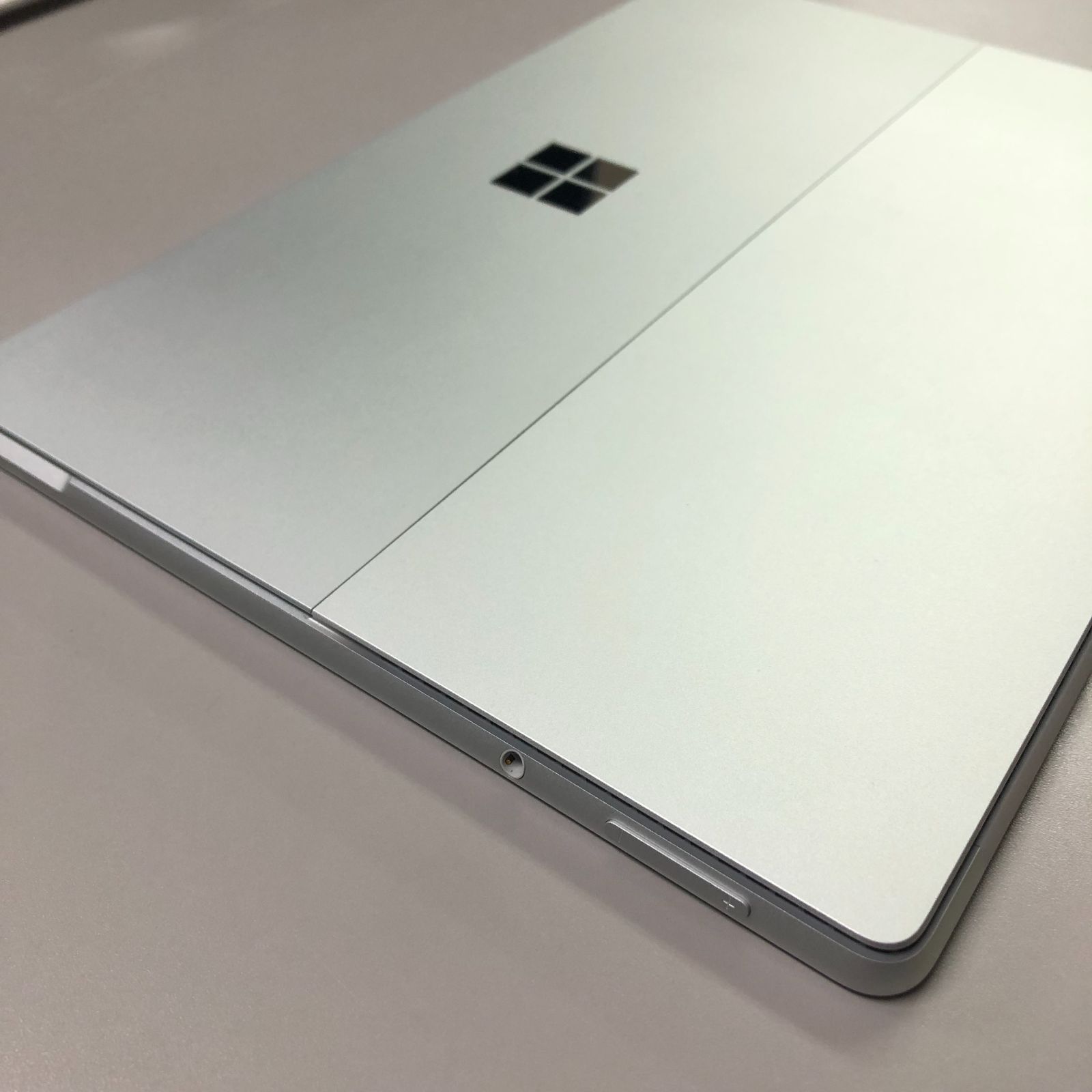 asuka様専用ページ Microsoft surface pro8 ジャンク品 - メルカリ