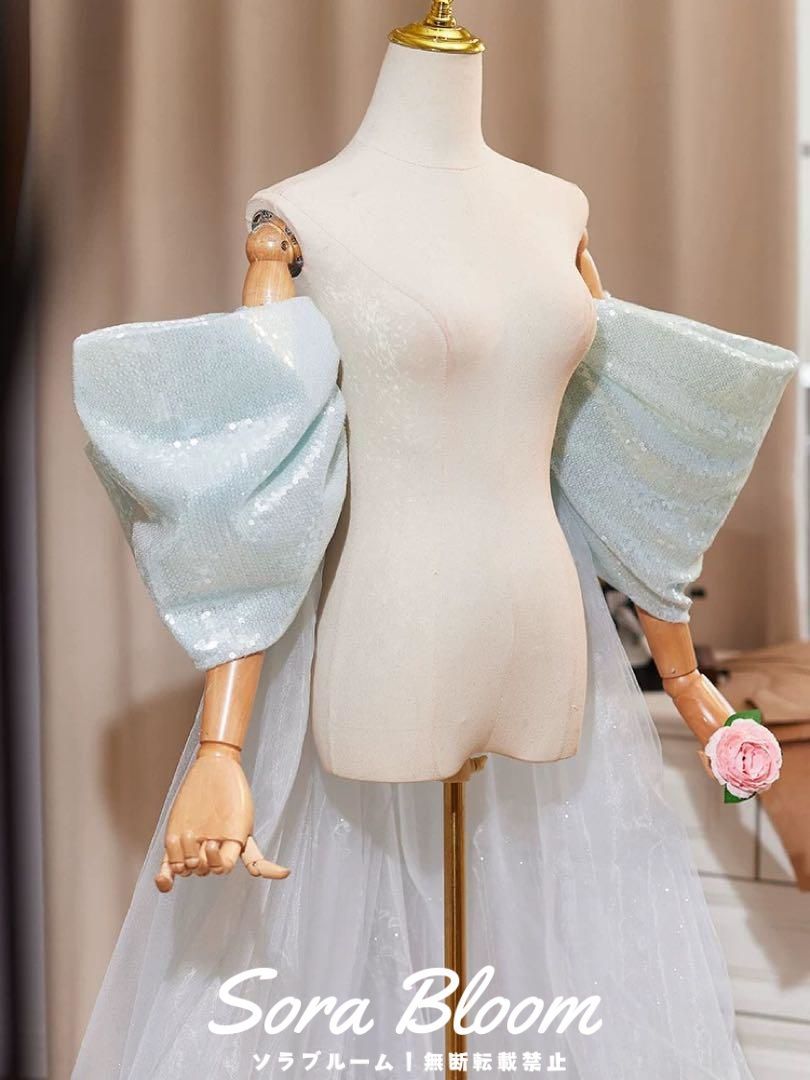 フリルにトレーンがゴージャスなブルーのロングショール 新品・未使用】トレーンがゴージャスでフリルがオシャレなロング