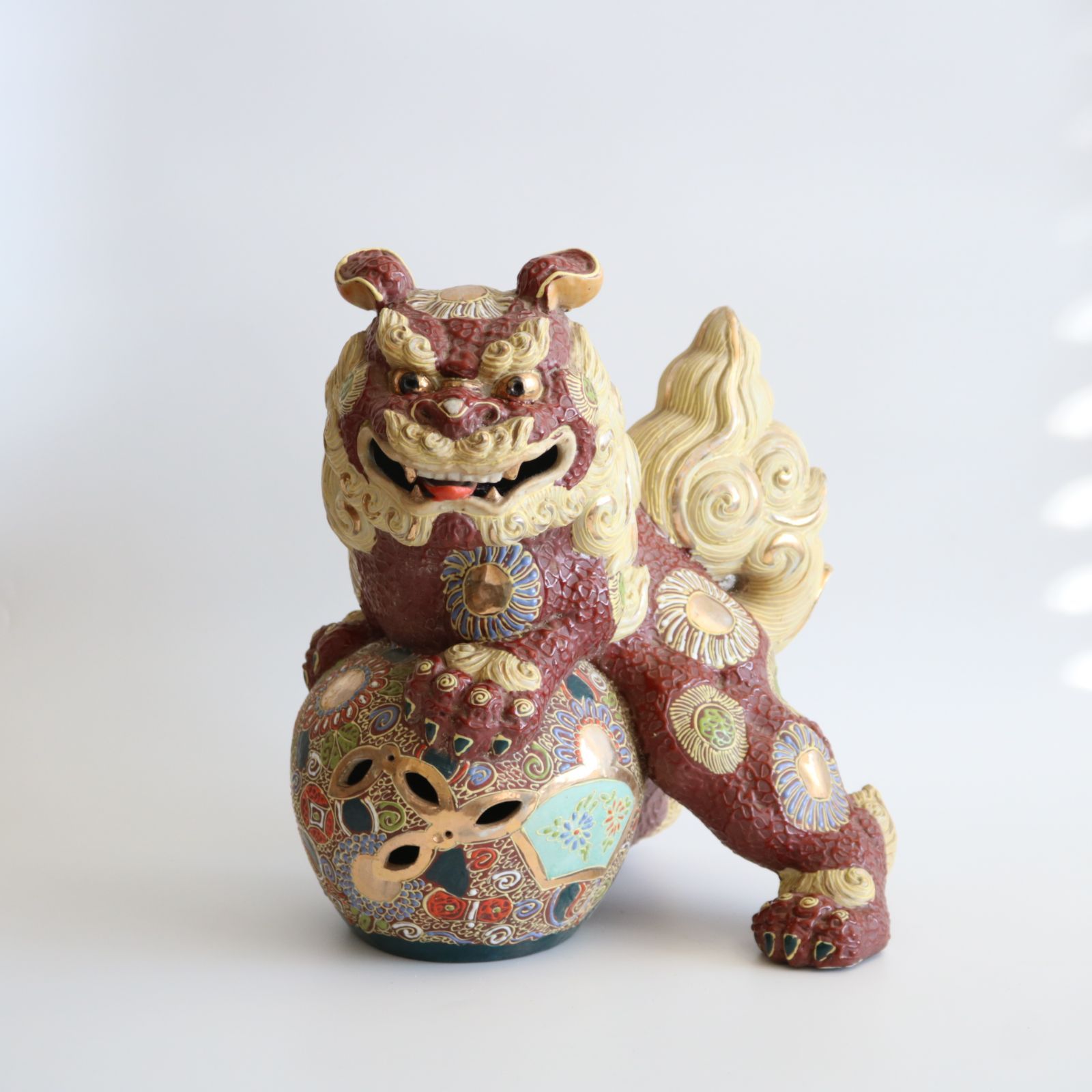 最新モデル 美品 九谷焼 シーサー 沖縄 琉球 狛犬 獅子 玉乗り獅子 狂犬 工芸品