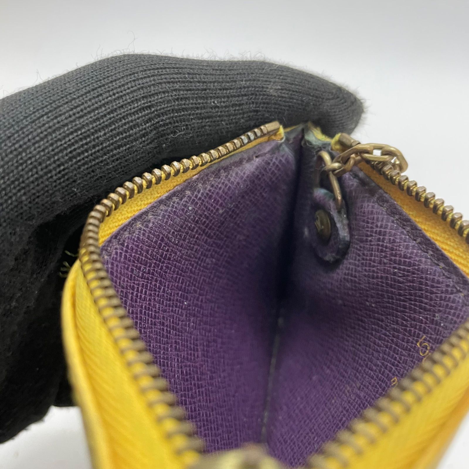 2409 LOUIS VUITTON ルイヴィトン エピ イエロー コインケース