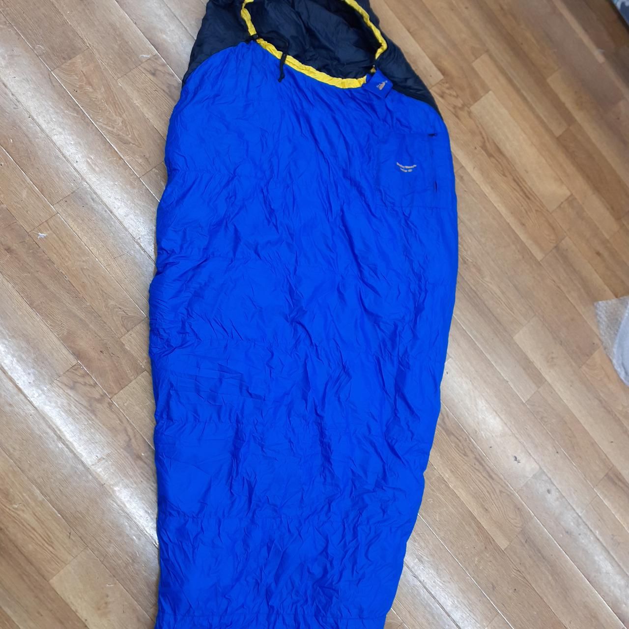 CABELA S マミー型ダウンシュラフ CABELA S Mummy-style Down Sleeping Bag