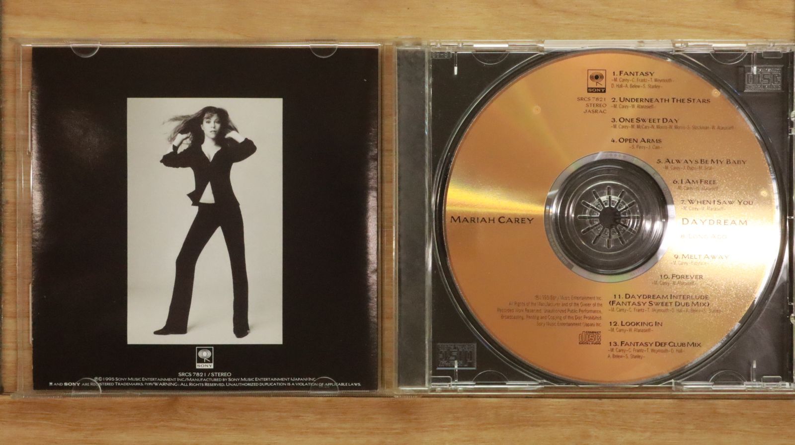 見本盤CD/マライア・キャリー Amazon.co.jp: マライア - マライア・キャリー: ミュージック