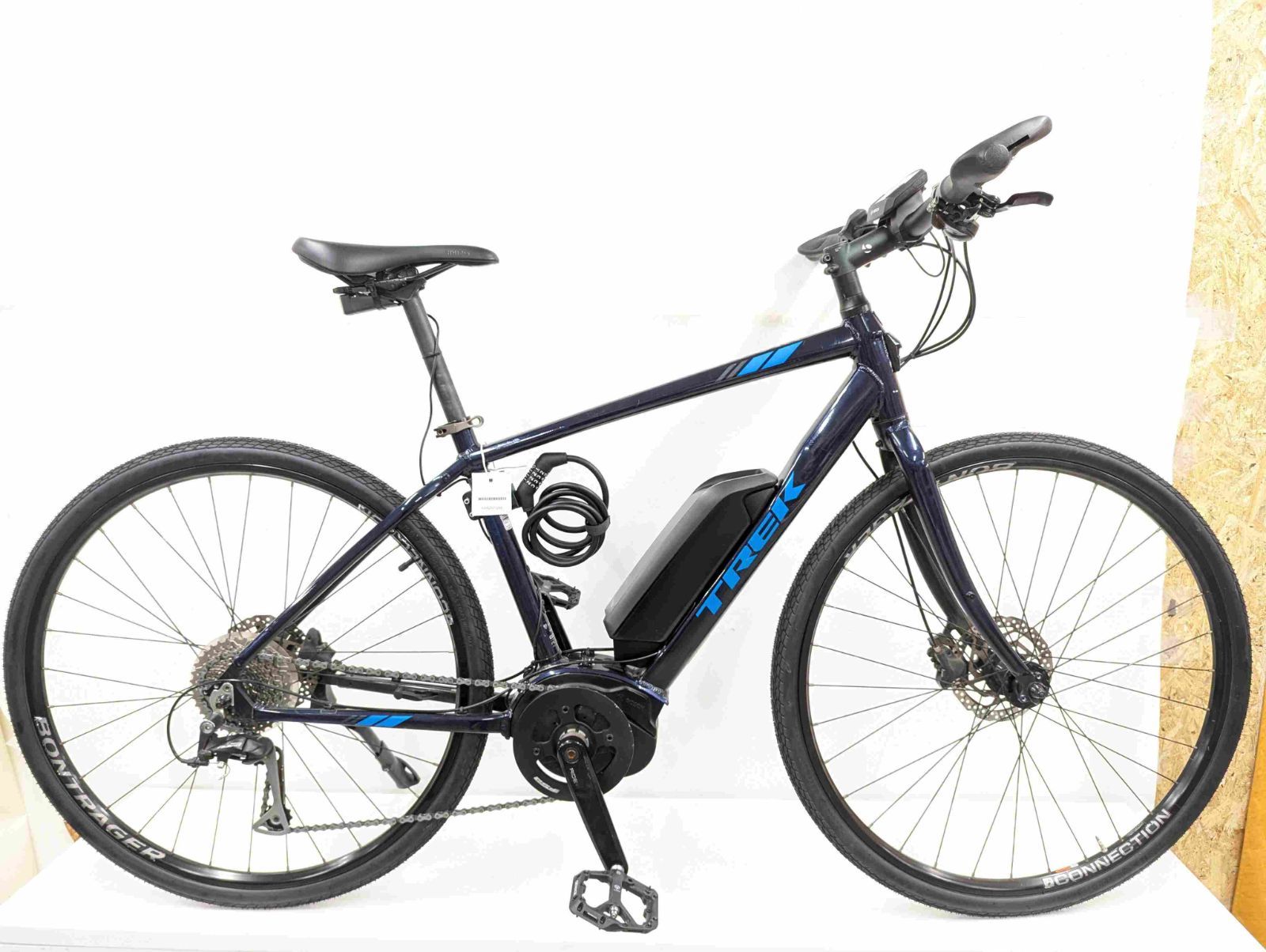 並品 TREK Verbe クロスバイク 電動 Mサイズ KAN250618A