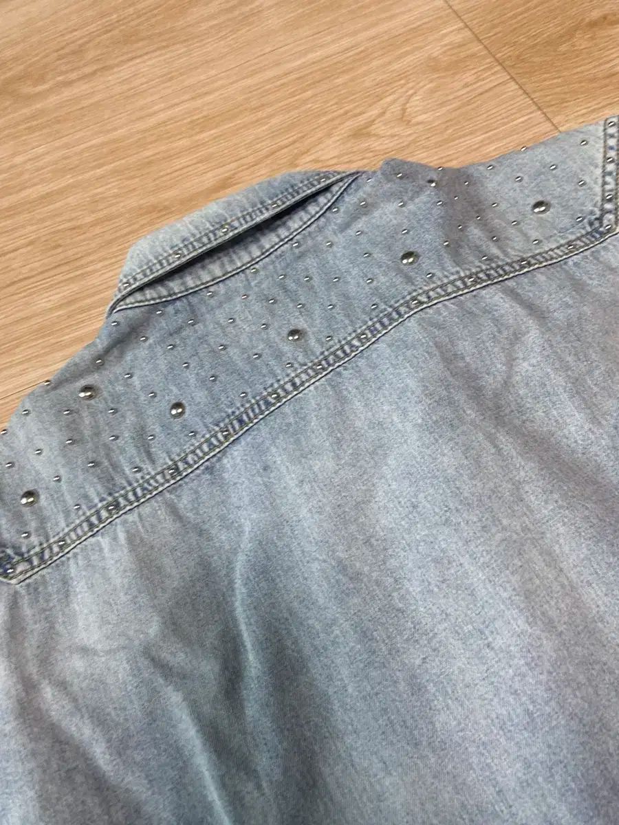Laurent サン