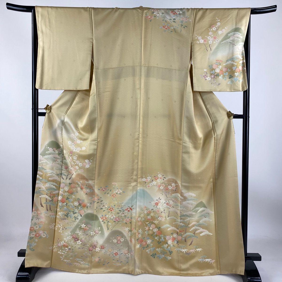 訪問着 身丈167.5cm 裄丈66cm M 袷 松竹梅 菊 金糸 金彩 ベージュ 正絹 秀品
