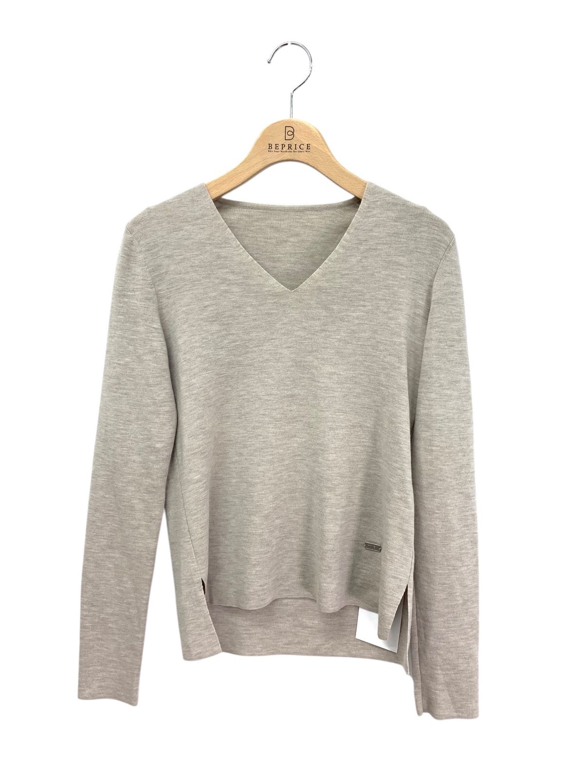 美品✨フォクシー Knit Top MY FAVORITE V ニット グレー フォクシーブティック Knit Top MY FAVORITE V 39603 セーター