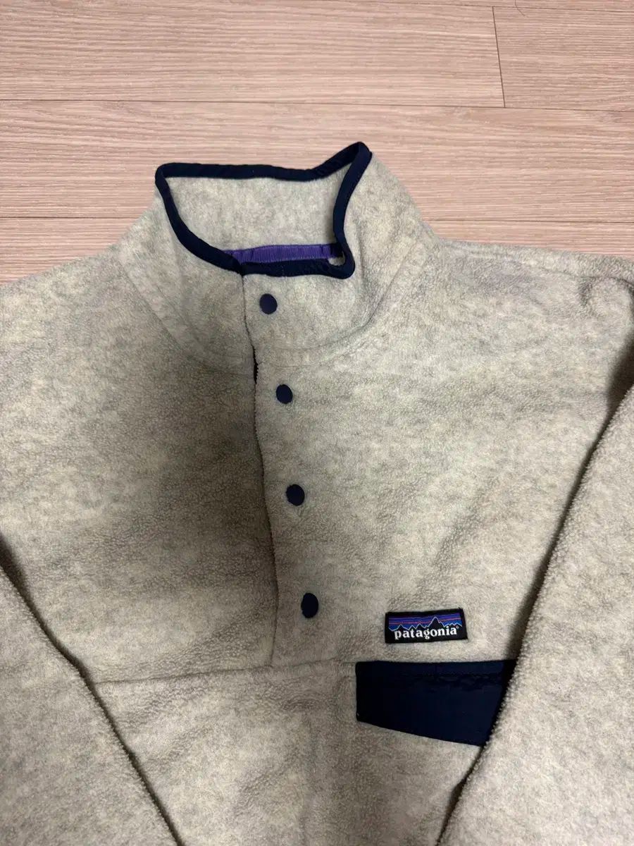 L patagonia Synchilla オートミール