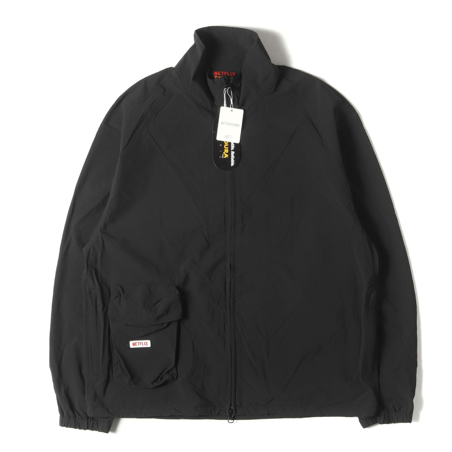 beams Netflix ナイロンジャケット　黒　パッカブル　M BEAMS（ビームス）の「Netflix × BEAMS / Nylon Packable Jaket