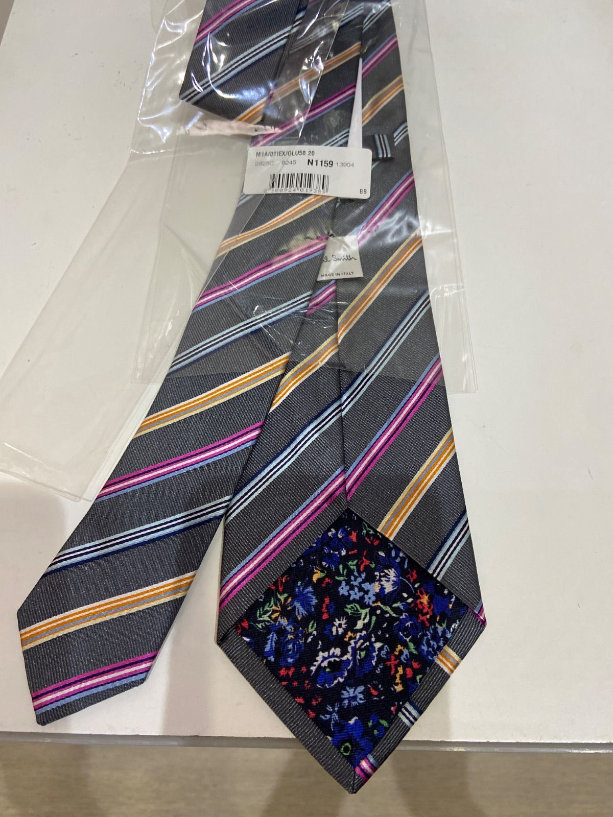 【美品】Paul Smith ポールスミス　ストライプ　ネクタイ　マルチカラー Amazon | ポールスミス ネクタイ ブランド ブランドネクタイ