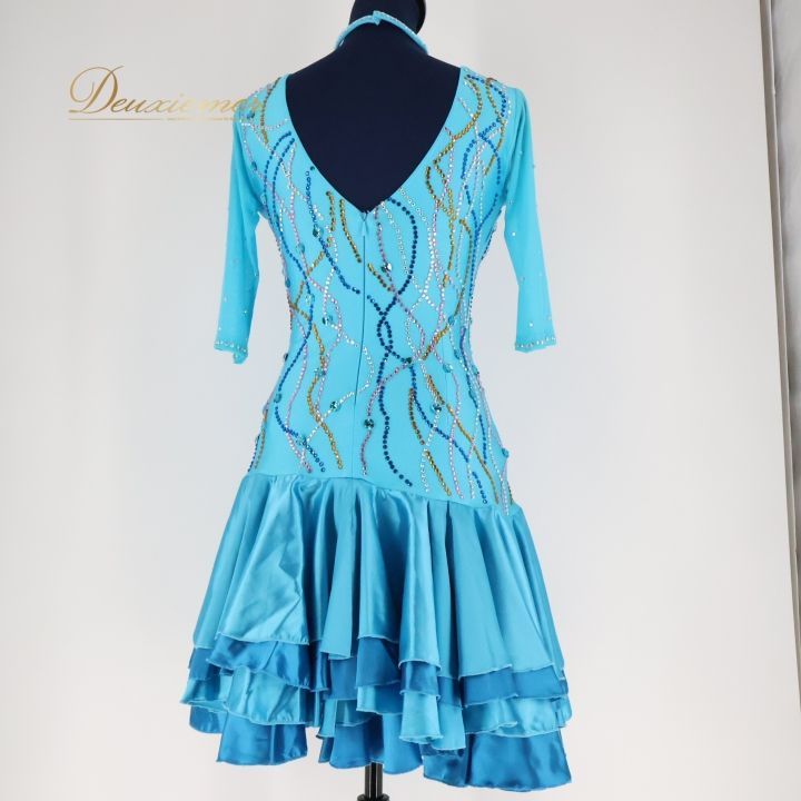 ワンピース 水色