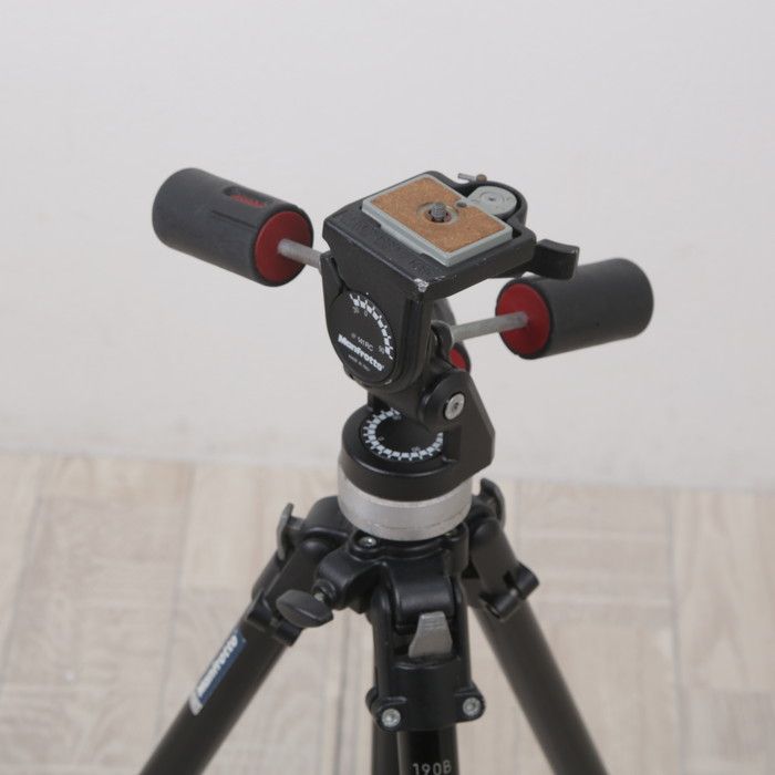  マンフロット Manfrotto 190 B 三脚 141 RC 雲台 その他 カメラアクセサリー