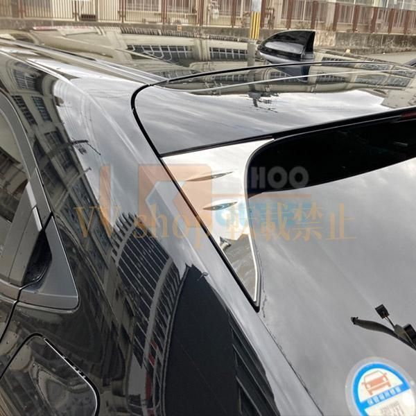 リアクォーターガーニッシュ